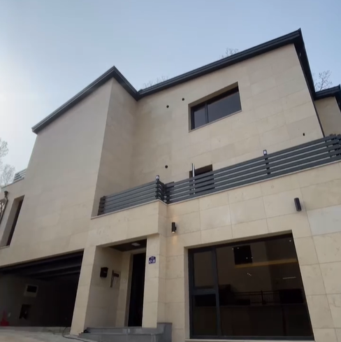 경기도 광주시에 위치한 럭셔리한 단독주택.