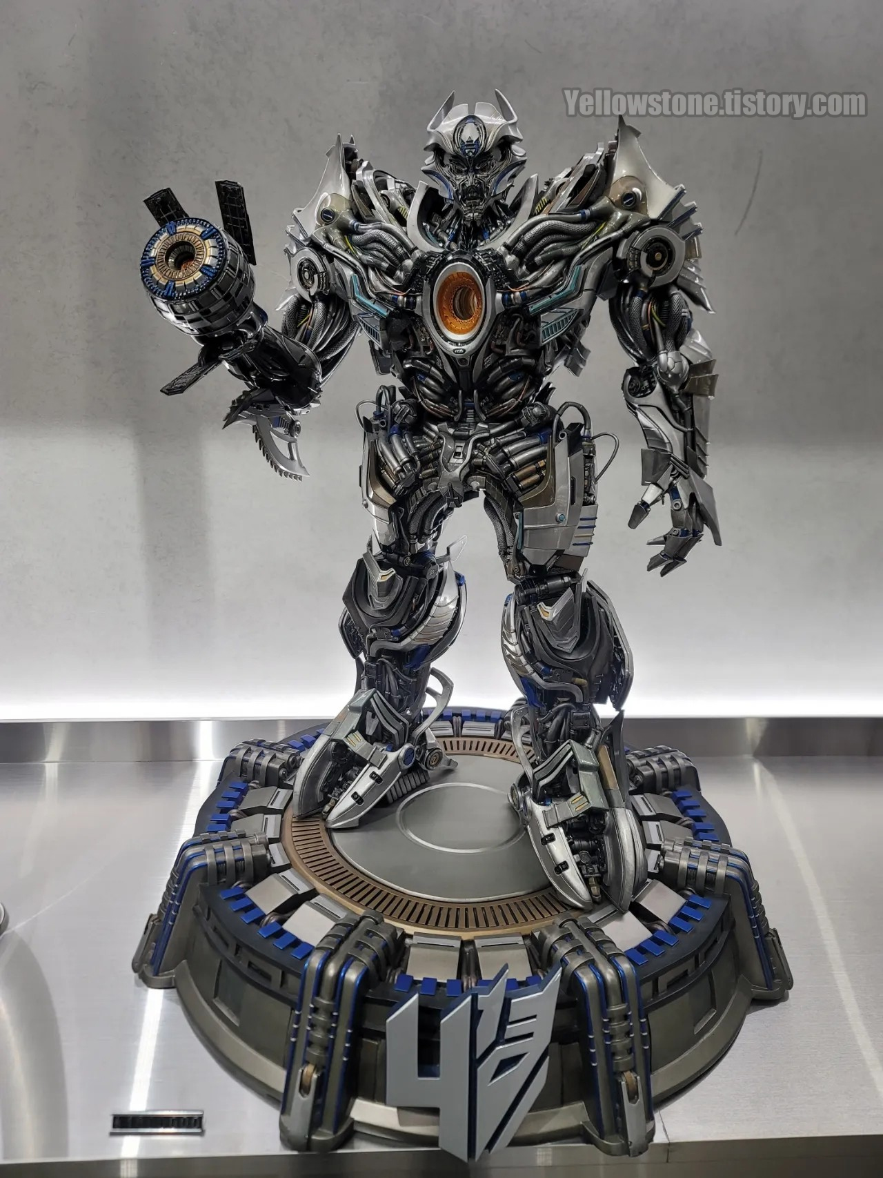 부산 근교 대구 경산 피규어 카페 CW 갈바트론