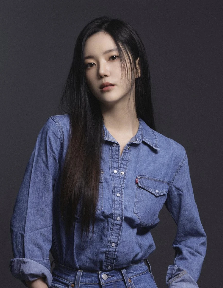 윤하정-청셔츠
