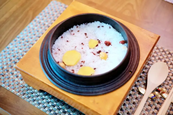 신계숙의 맛터싸이클 다이어리 4대째 내려오는 비법으로 만든 두부와 보리 된장 강된장 간장게장 정식 인천 강화 맛집 추천