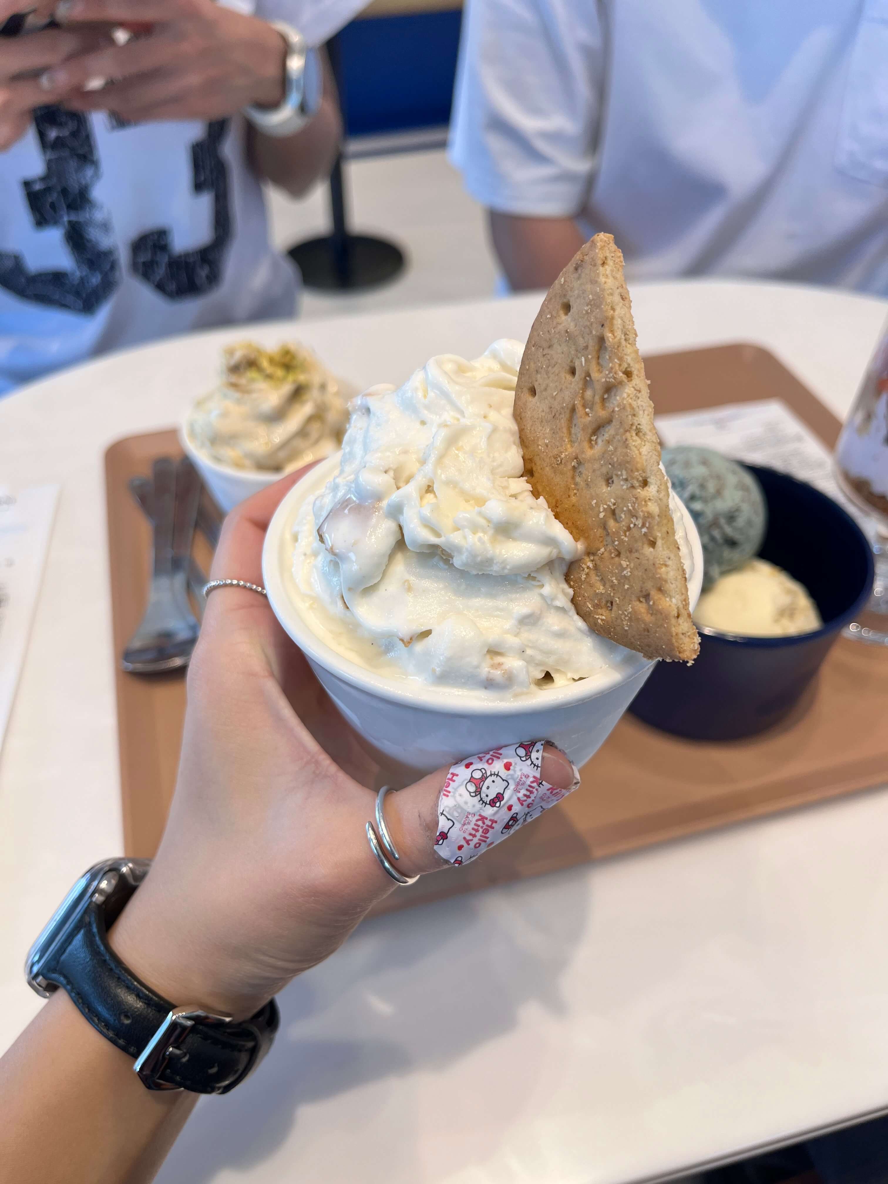 워크샵 바이 배스킨라빈스 철판 젤라또 카라멜 쿠키바닐라