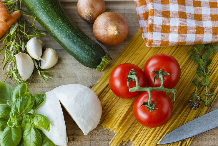 토마토와 상극인 과일