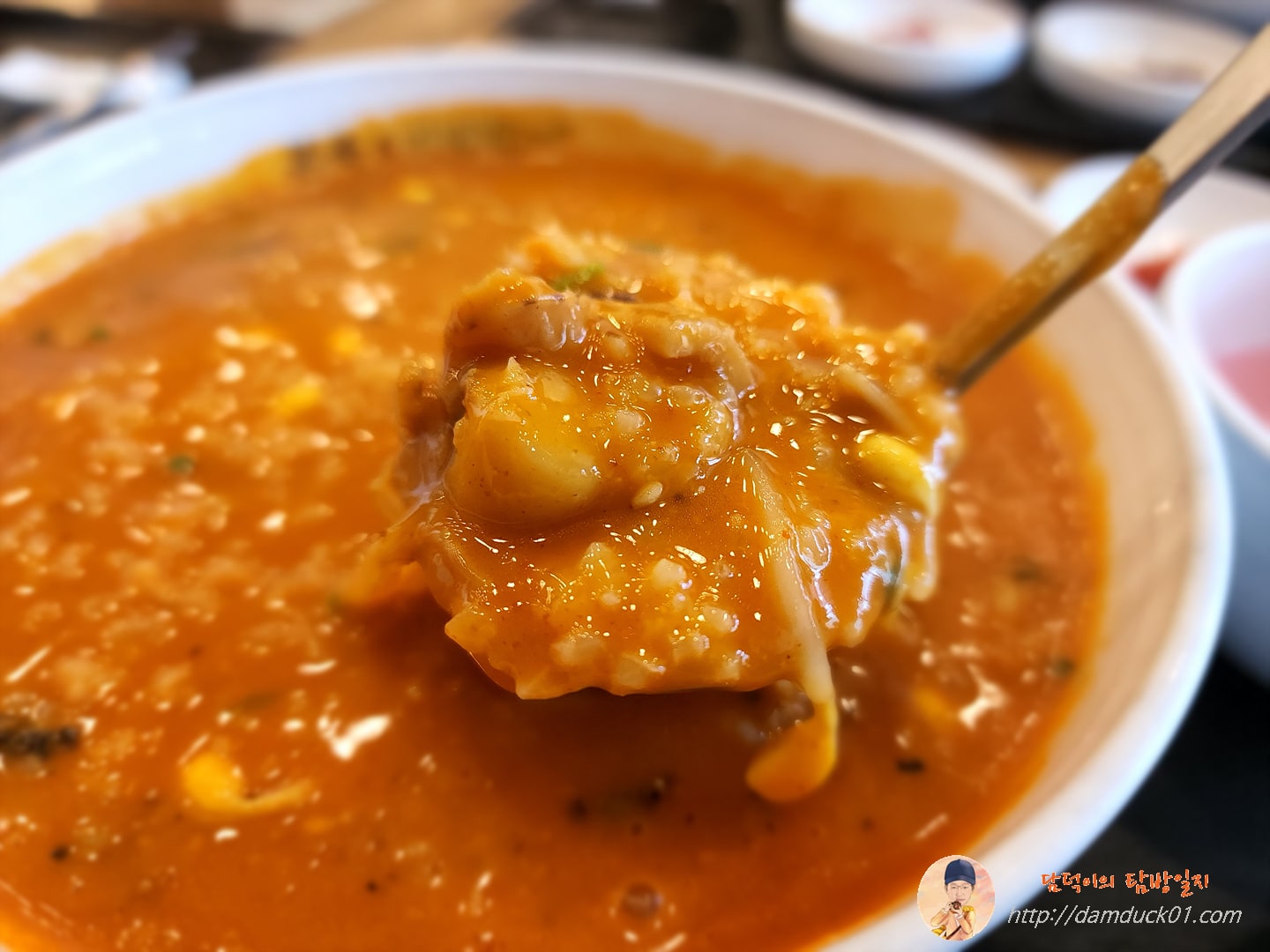 신짬뽕죽 한 주걱