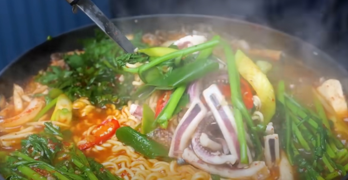 오징어 섞어찌개