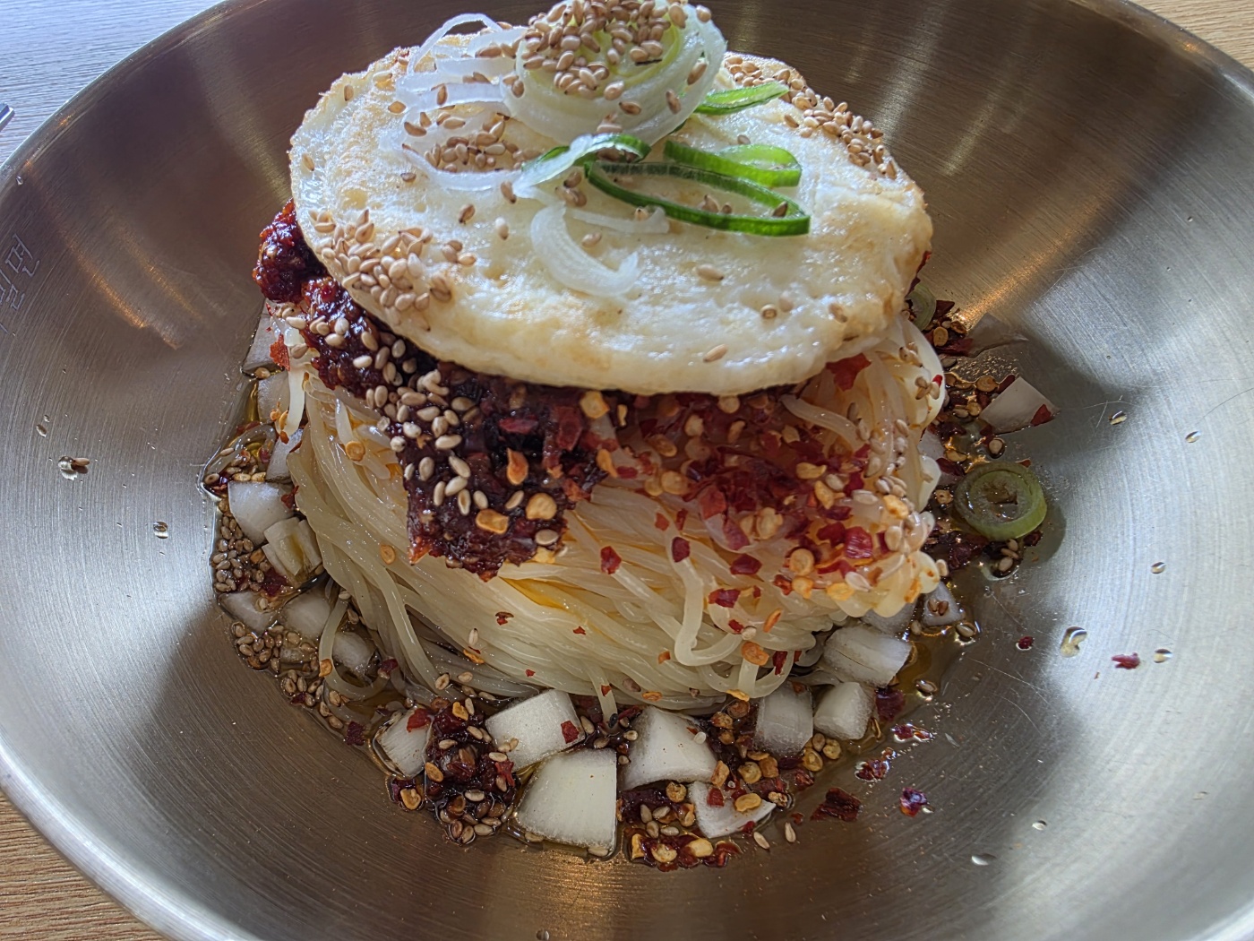 고추기름밀면 정면 사진