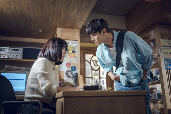 넷플릭스 너의 시간속으로 원작 몇부작 등장인물