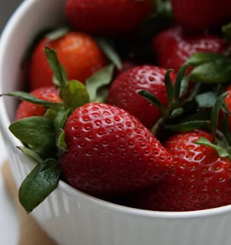 딸기 효능 부작용 칼로리 고르는법