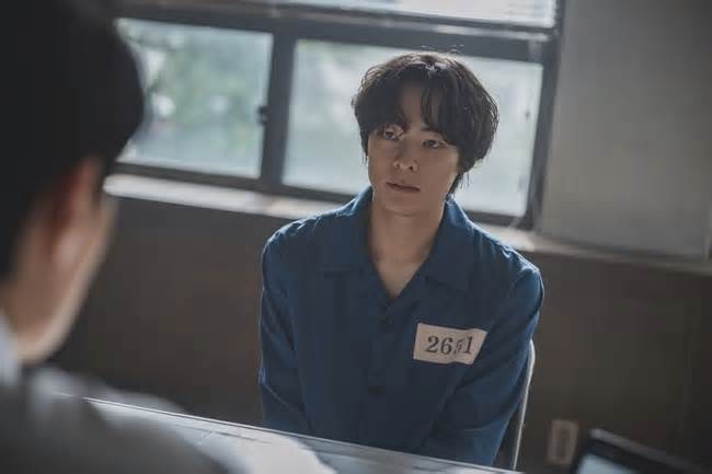 드라마 허수아비 박해수와 이희준의 심문 대결 이미지