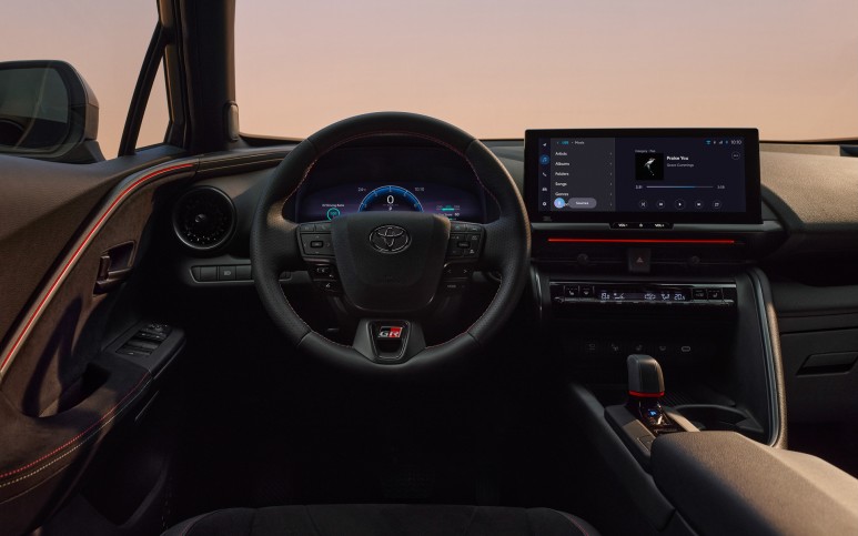 토요타 C-HR 풀체인지 하이브리드 가격 성능 디자인 옵션