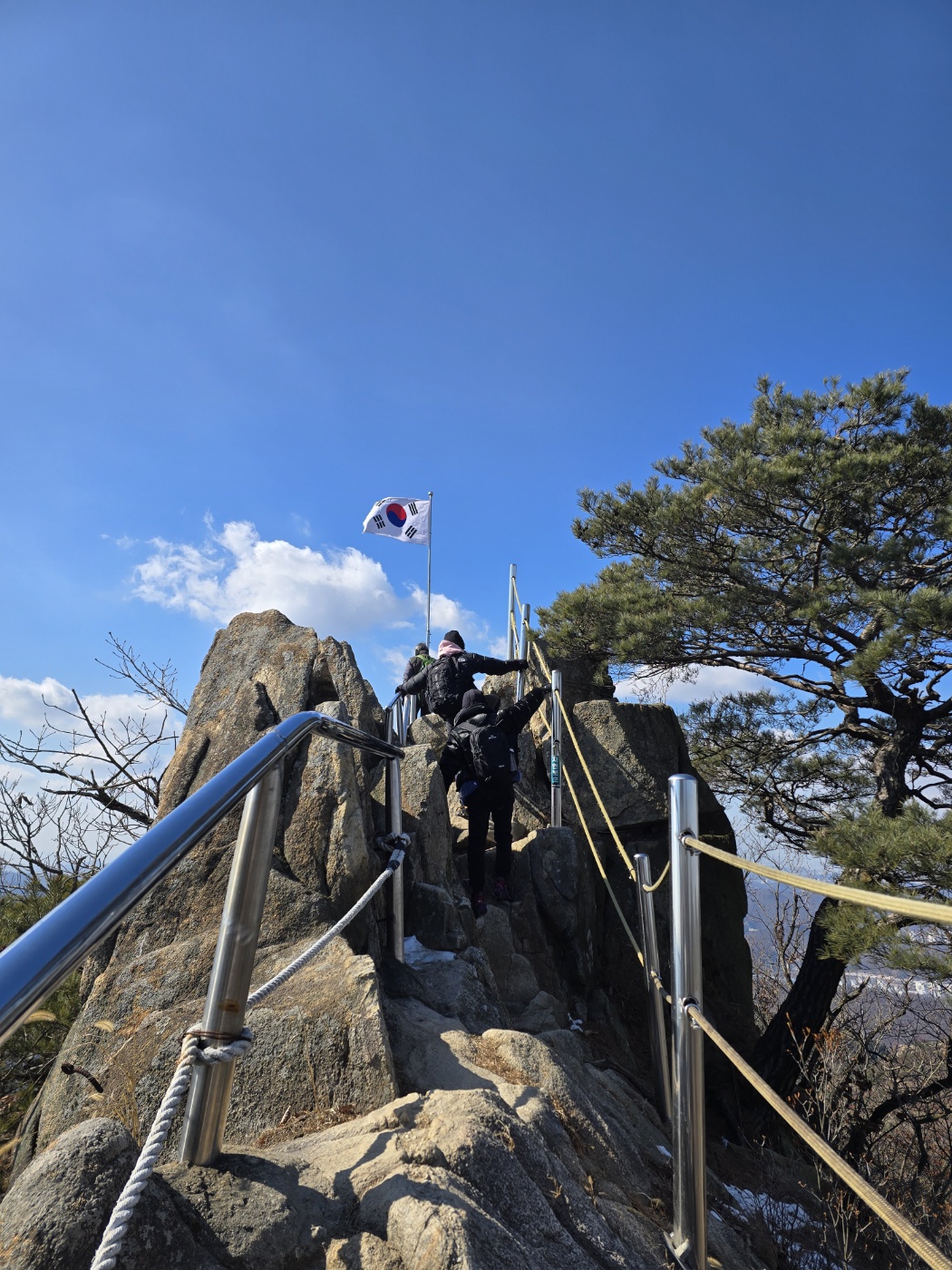 국기봉 도착이에요