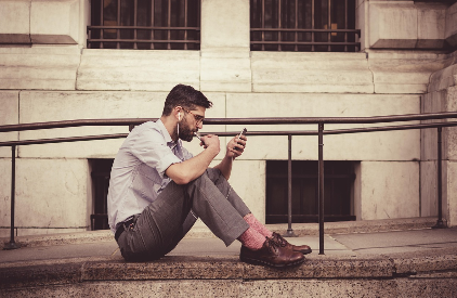 디지털 단절이 인간관계에 미치는 영향