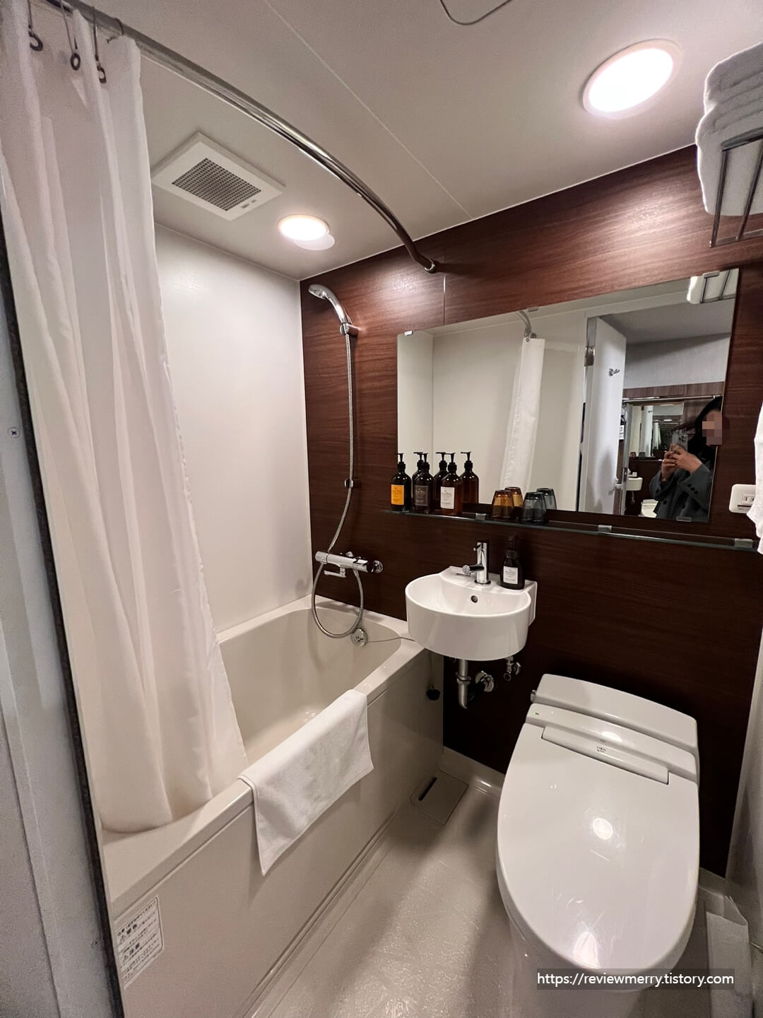 호텔 화장실 내부사진