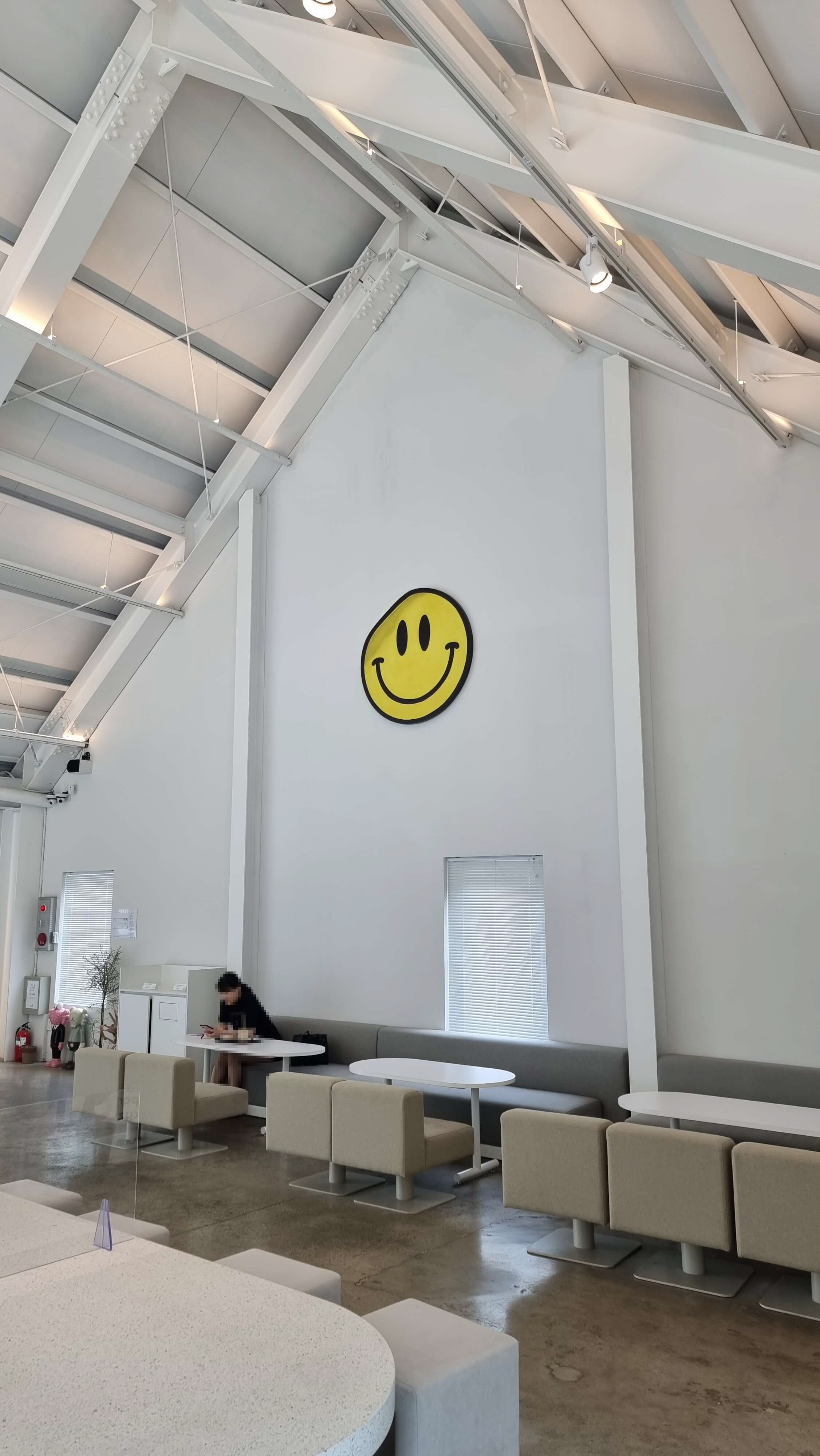 스티빈 2층 테이블