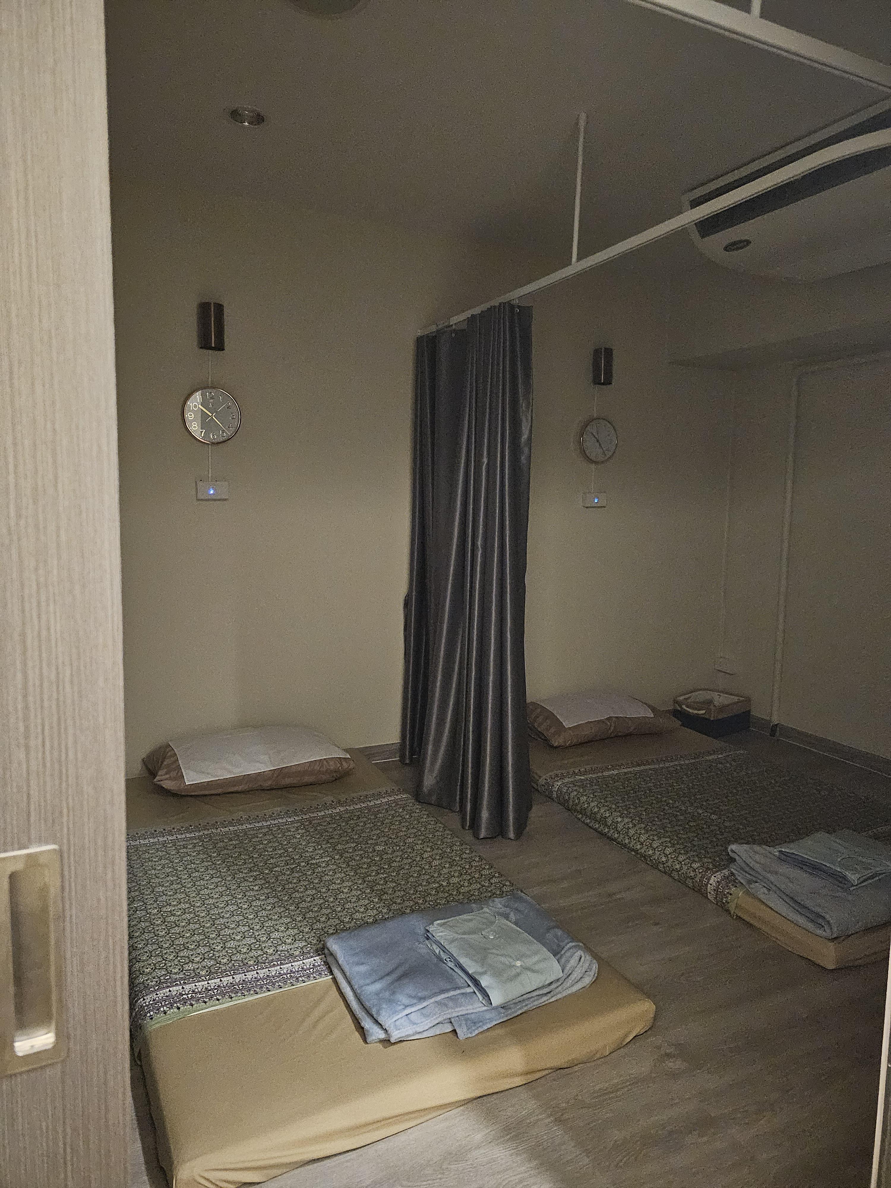 DE SPIRIT MASSAGE