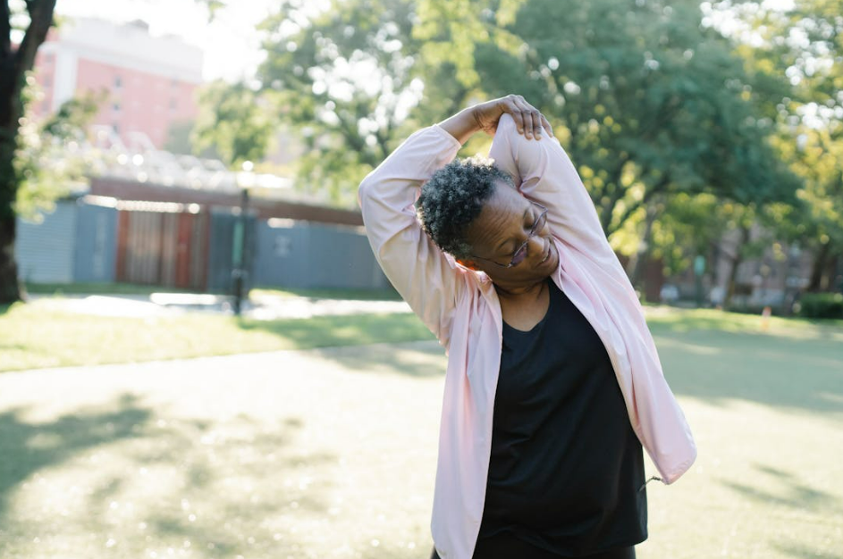 팔저림에 좋은 팔꿈치 스트레칭