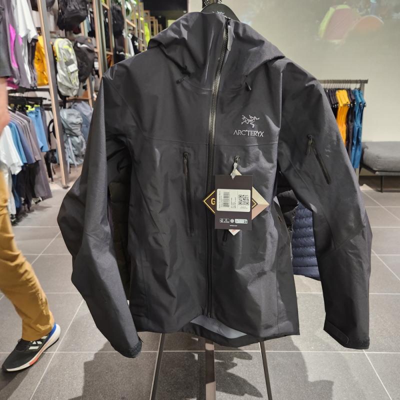 아크테릭스 알파 바람막이 남자 ALPHA SV 고어텍스 등산복 자켓 3컬러 FW23