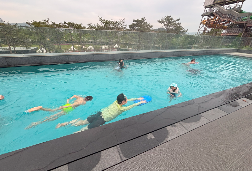 김해 롯데리조트 수영장