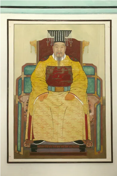 북한측이 그린 고려 태조 왕건의 영정