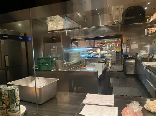 콘래드 제스트 오픈 주방