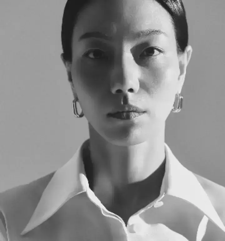 배우-김신록-사진