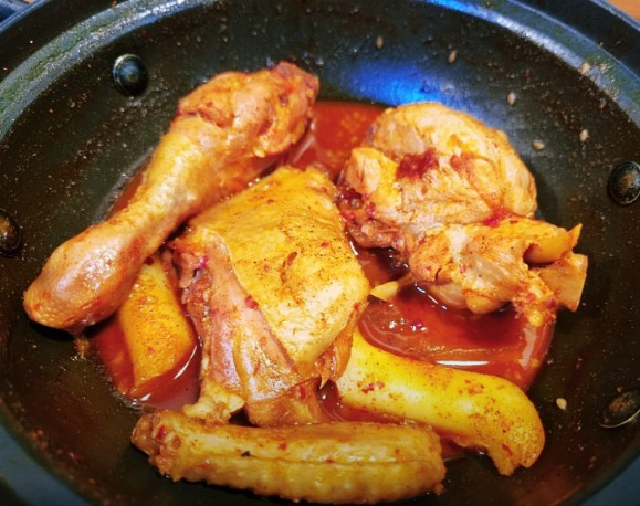 생방송투데이 솥밥 주는 찜닭 정식 8000원 관악구 맛집(막퍼주는집 얼만데요?)
