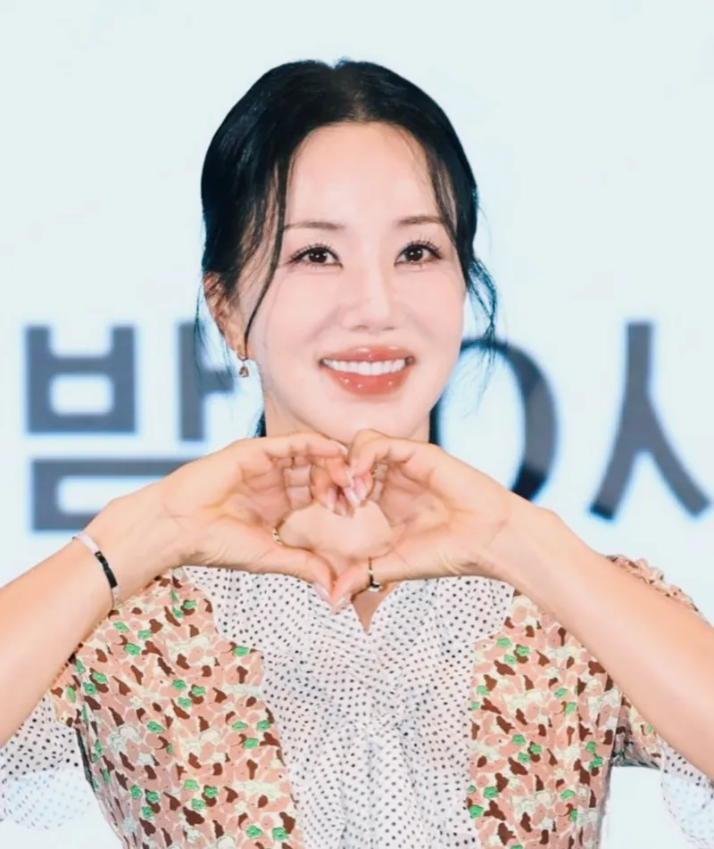 엄정화 살롱드립2&amp;#44; 송승헌 강수지&amp;#44; 엄정화 송승헌&amp;#44; 엄정화 강수지&amp;#44; 살롱드립2 엄정화&amp;#44; 살롱드립2 송승헌&amp;#44; 살롱드립2 강수지&amp;#44; 엄정화 토크쇼&amp;#44; 송승헌 토크쇼&amp;#44; 강수지 토크쇼&amp;#44; 엄정화 인터뷰&amp;#44; 송승헌 인터뷰&amp;#44; 강수지 인터뷰&amp;#44; 테오 살롱드립2&amp;#44; 유튜브 살롱드립2&amp;#44; 엄정화 패션&amp;#44; 송승헌 패션&amp;#44; 연예인 근황&amp;#44; 스타 인터뷰&amp;#44; 연예 뉴스&amp;#44; 로맨틱 코미디&amp;#44; 금쪽같은 내스타&amp;#44; 엄정화 금쪽같은 내스타&amp;#44; 송승헌 금쪽같은 내스타&amp;#44; 8월 18일 드라마&amp;#44; ENA 드라마&amp;#44; Genie TV 드라마&amp;#44; 미쓰 와이프&amp;#44; 연예인 우정&amp;#44; 연예인 인연&amp;#44; 연예인 팬심&amp;#44; 90년대 스타&amp;#44; 올타임 스타