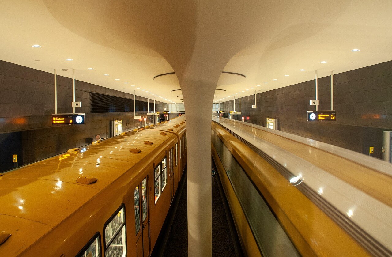 브랜드 런칭 초기 콘텐츠