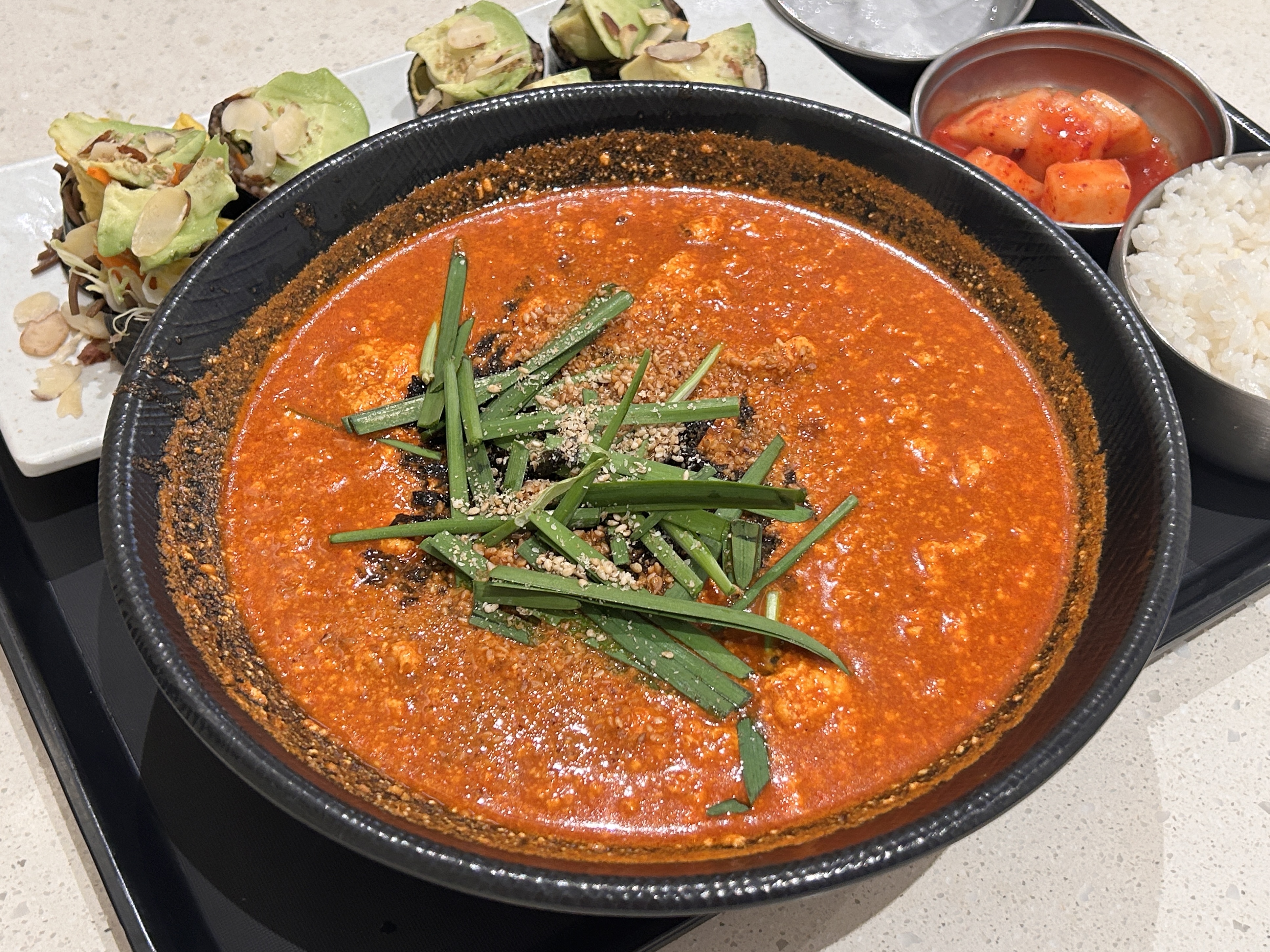 고씨네동해막국수-얼큰순두부