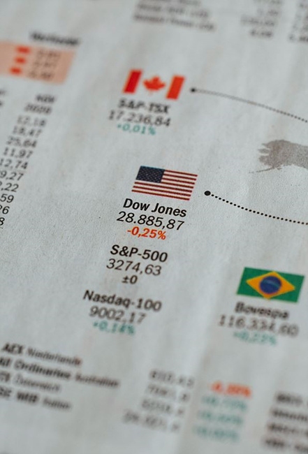 미국 3대지수가 나와있는 신문 사진