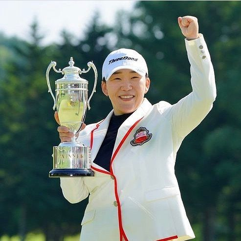 신지애 프로 JLPGA 통산 30승 도전이 걸린 악사 레이디스 현장 사진