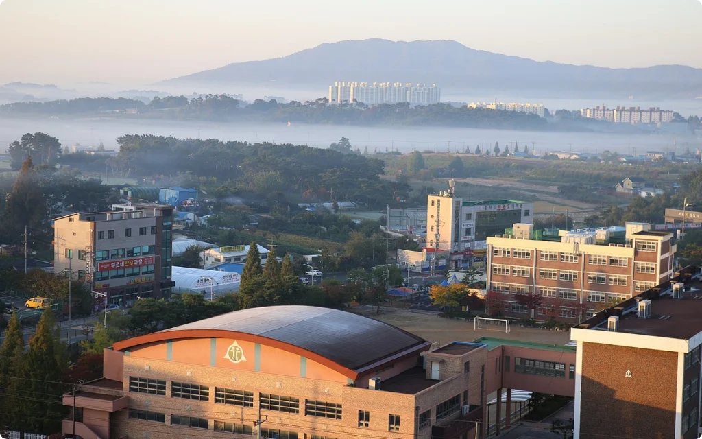 대한민국-초등학교-전경-사진입니다.