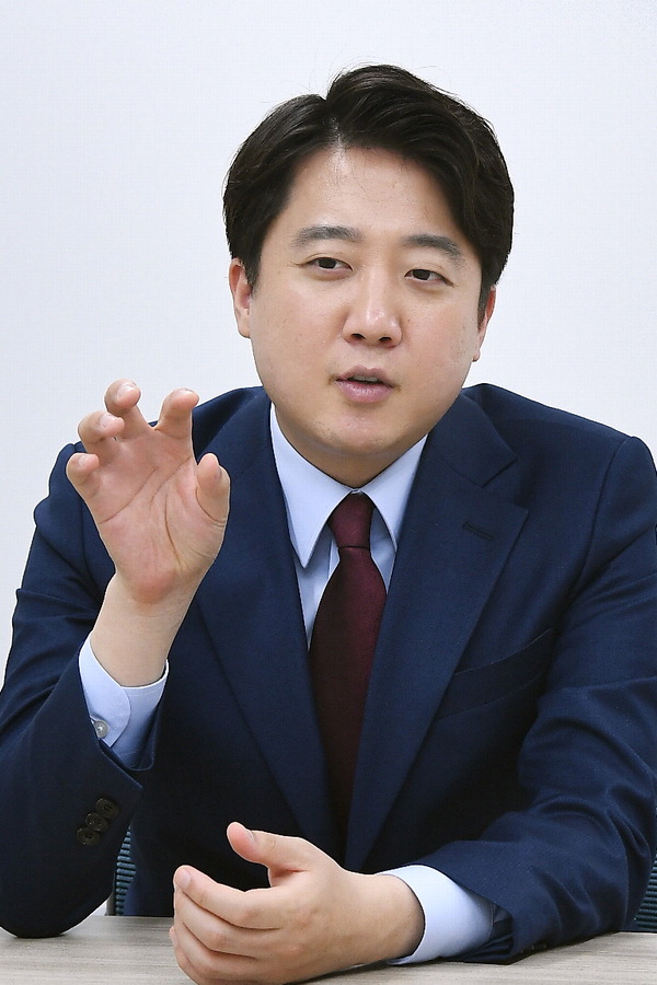 이준석
