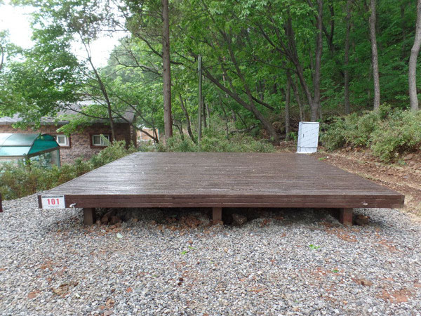 용현자연휴양림 야영장