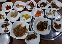 22첩백반정식