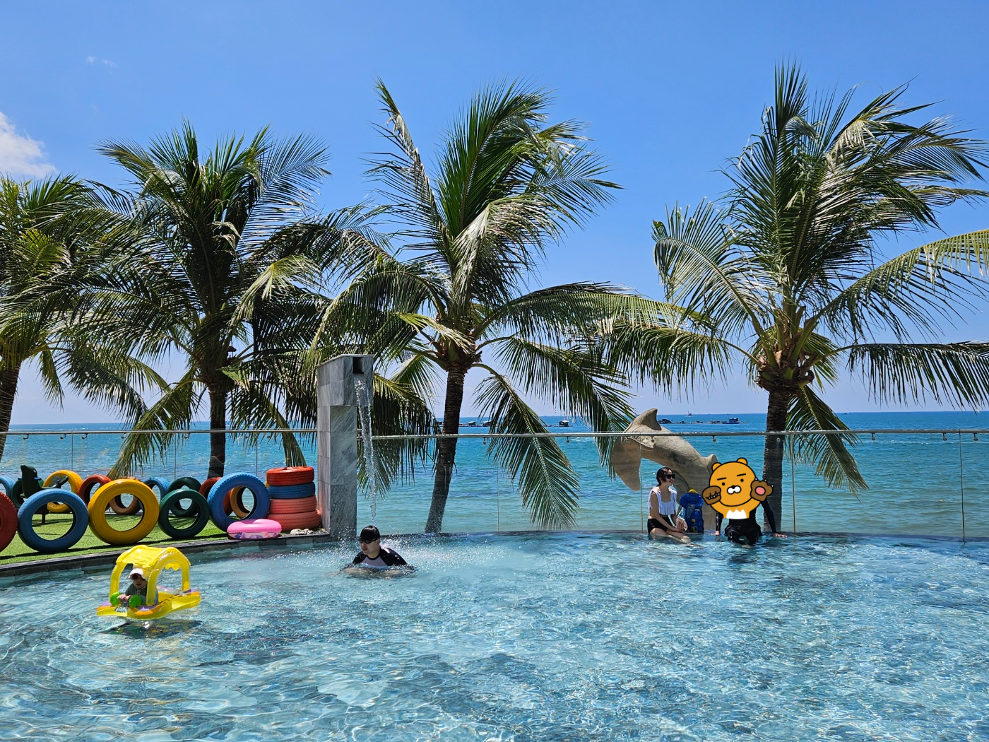 [25.3월] 푸꾸옥 #2-2&amp;#124;SEASHELLS 호텔 후기 (수영장/놀이방/헬스장)