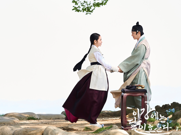 이강에는 달이 흐른다