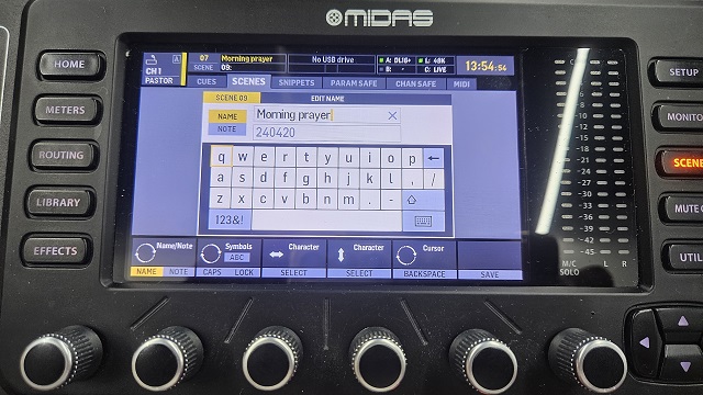 M32 씬 저장