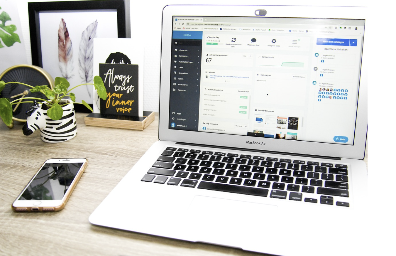 디지털 노화란 무엇인가 전자기기가 우리를 늙게 만든다