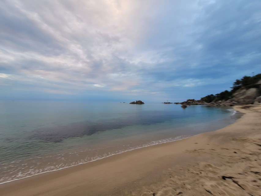 고성 가진해변 잔잔한 바다 풍경