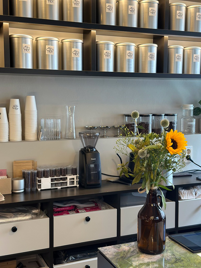 을지로 충무로 카페 추천 라떼가 맛있는 캐시미어커피 CASHMERE COFFEE