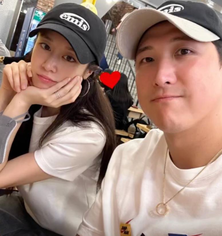 황재균 티아라 지연 이혼 이유 자녀 연봉 방송 근황 소속사 나이 학력 프로필표