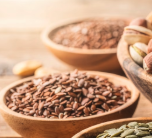 아연이 풍부한 식물성 통곡물 현미&amp;#44; 귀리