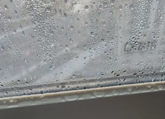 창문 결로 해결 제습 환기 단열필름 물받이 트레이 팁_6