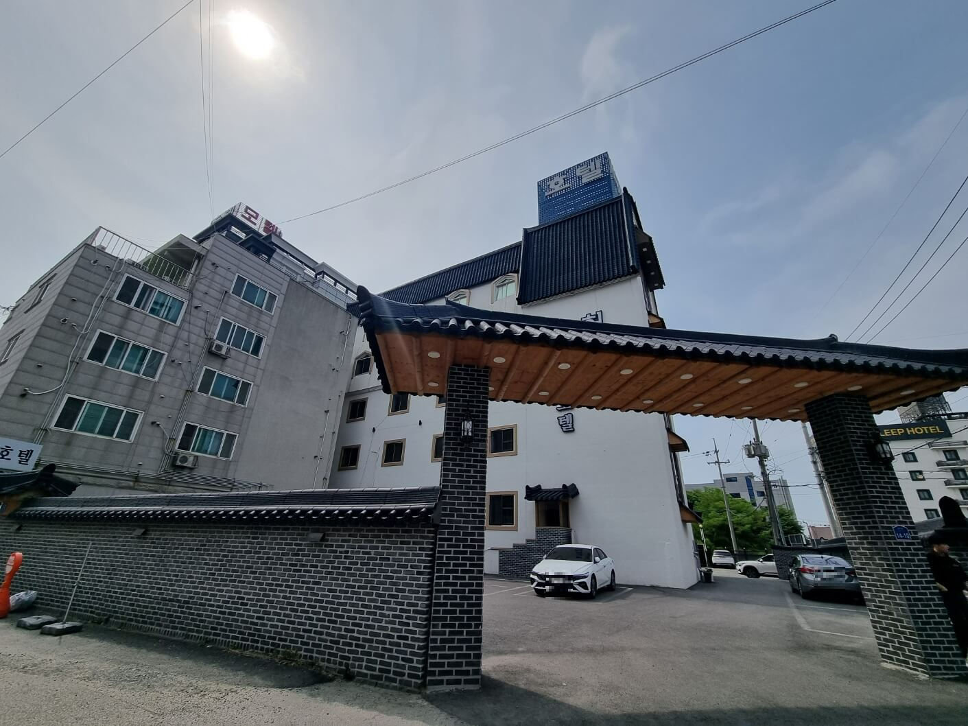 허앤장한옥호텔-외관모습