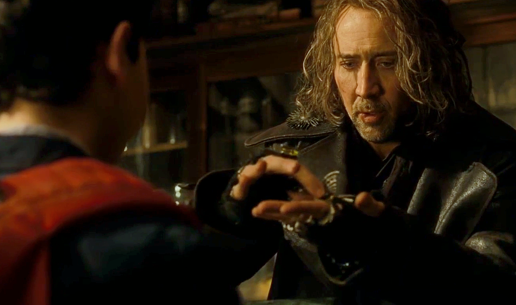 영화 마법사의 제자 발타자르가 마침내 멀린의 후예인 데이브를 찾아낸 장면