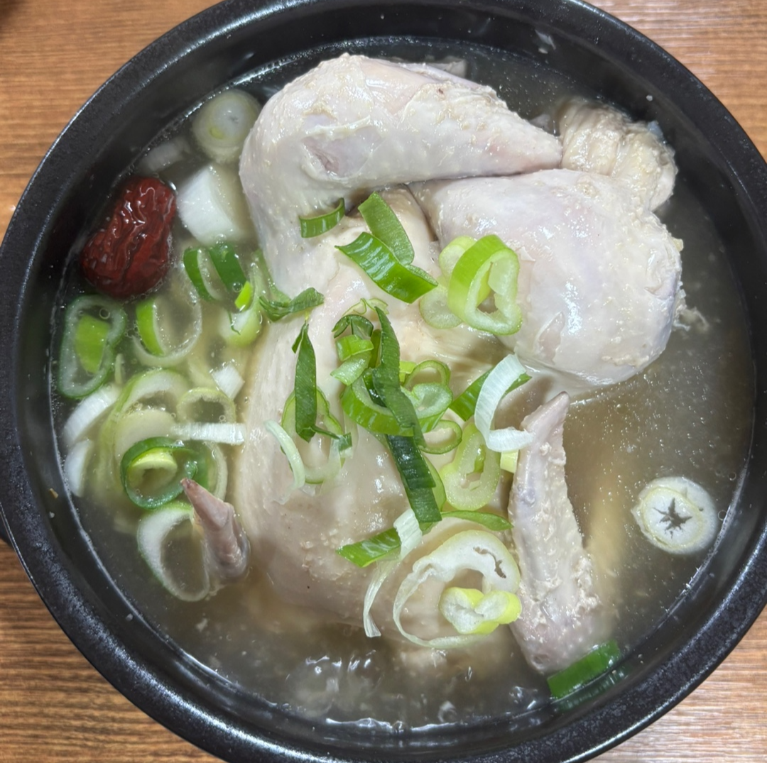 여름 몸보신 초복 중복 말복에 가면 좋은 삼계탕 맛집 우암동 원조대성옻닭
