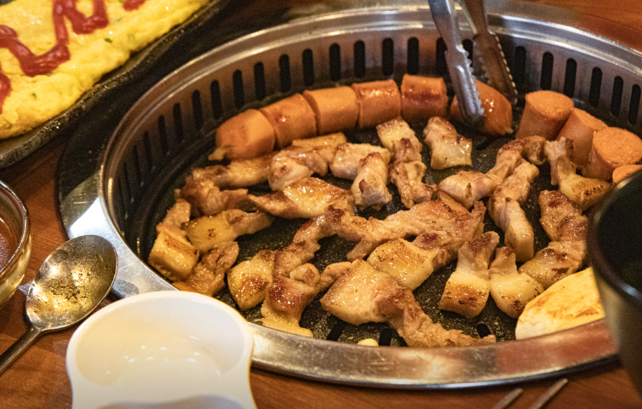 장군꼬들살 김치찌개 대표 메뉴