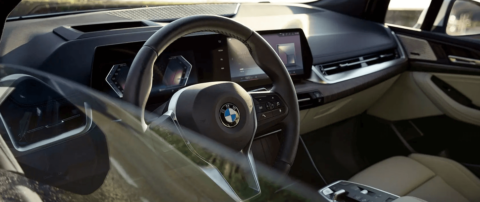 신형-BMW-2시리즈-<액티브 투어러>의-후면부-디자인