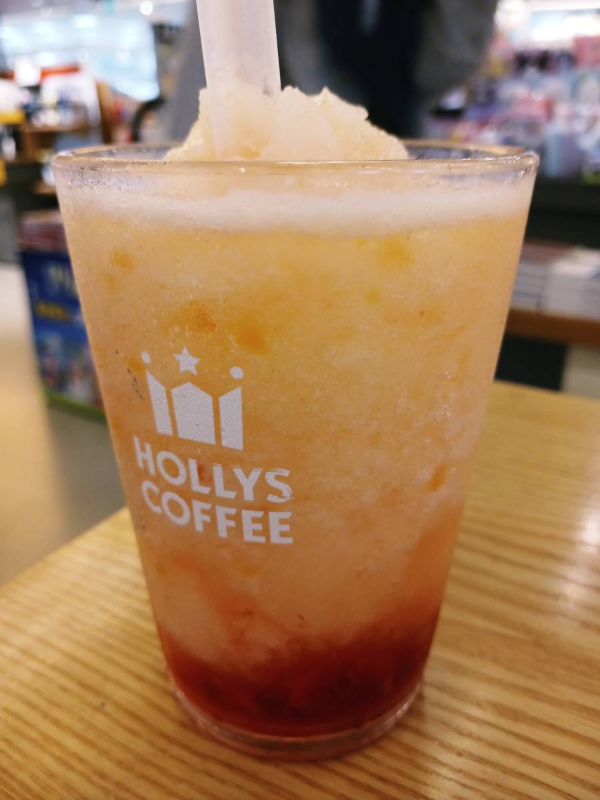 용산 할리스 매장 음료