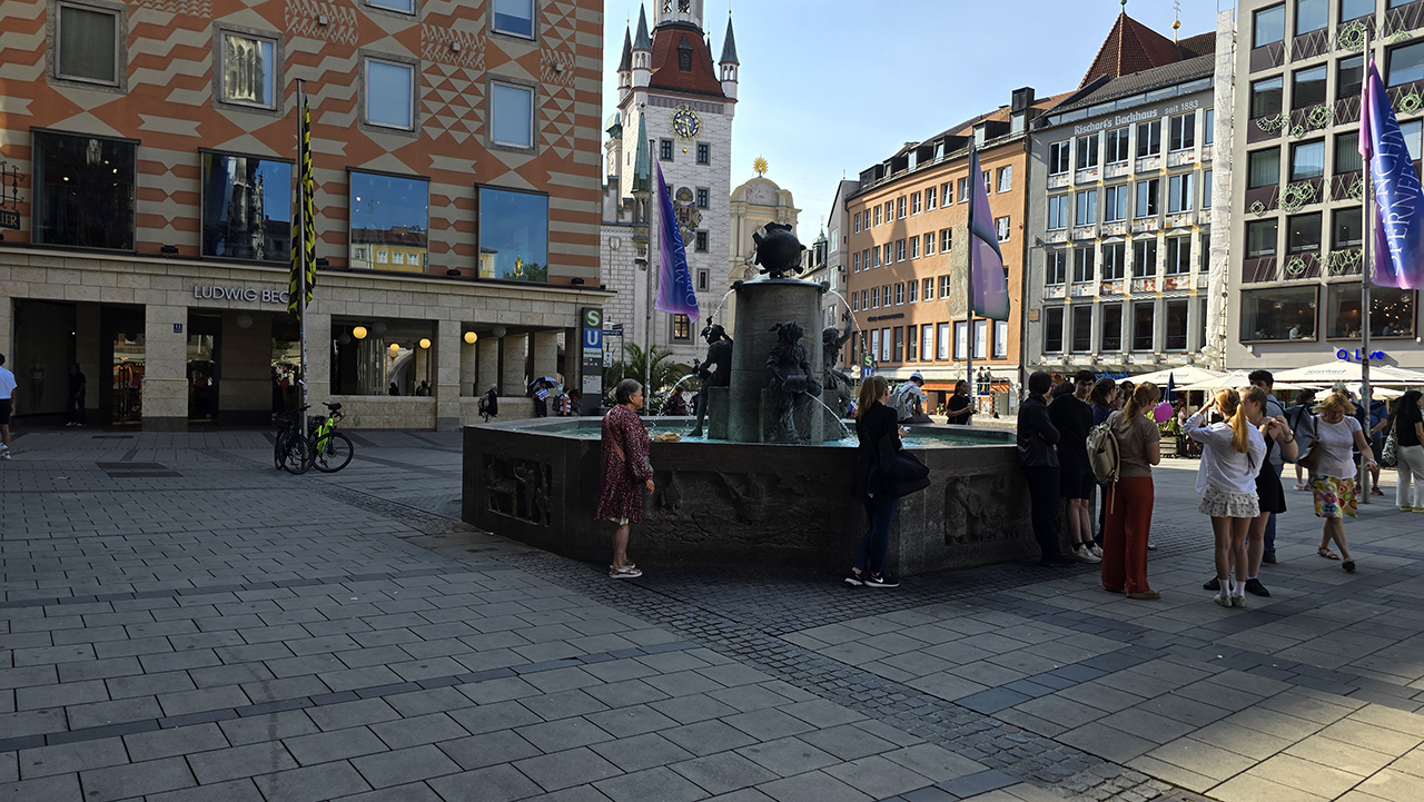 다시 마리엔 광장